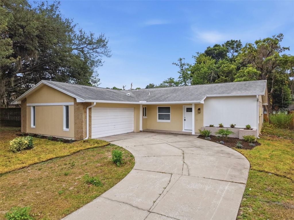 1507 YVONNE, Apopka, FL 32712