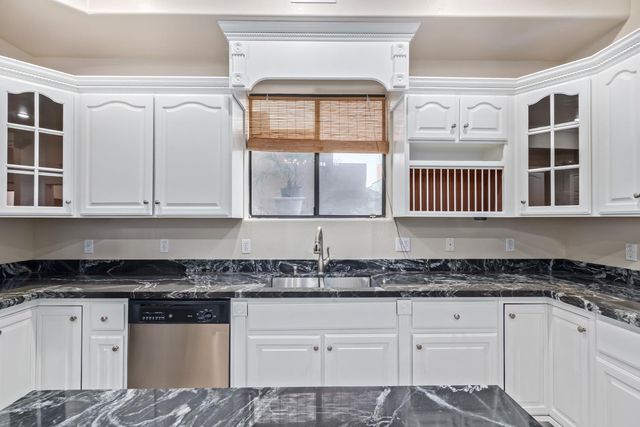 15330 E Walnut Lane, Fountain Hills, AZ 85268