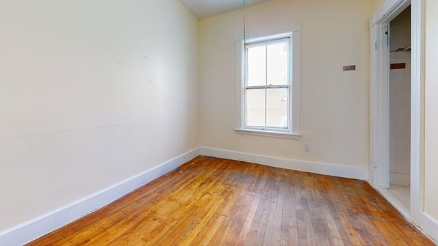 91 Fox St, Worcester, MA 01604