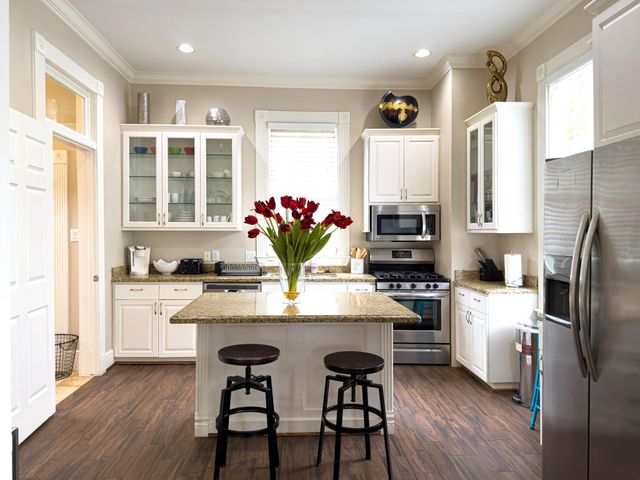 1613 Summer Street, Houston, TX 77007