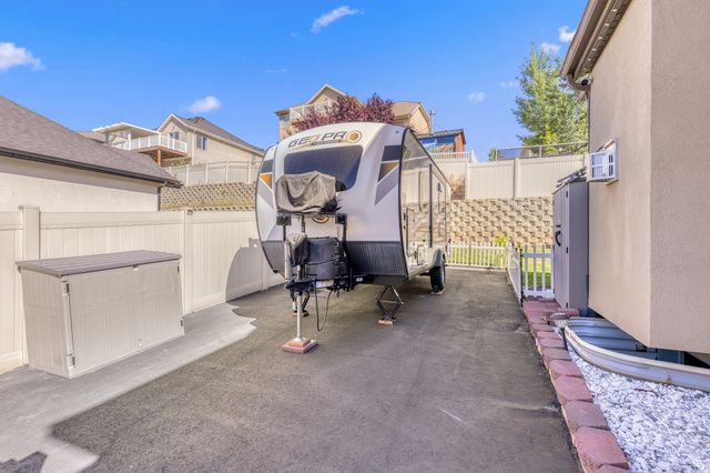 2005 E REDTAIL WAY, Layton, UT 84040