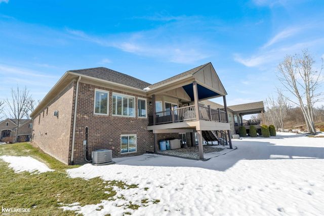 7001 Venturi Drive, Washington, MI 48094
