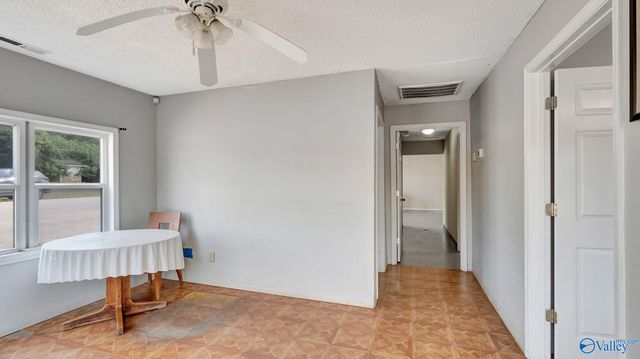 1214 North Jefferson Street, Athens, AL 35611