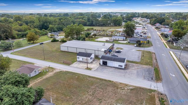 1214 North Jefferson Street, Athens, AL 35611