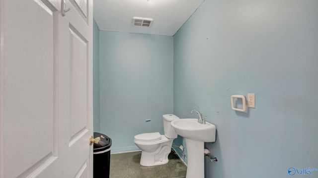 1214 North Jefferson Street, Athens, AL 35611