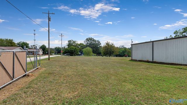 1214 North Jefferson Street, Athens, AL 35611