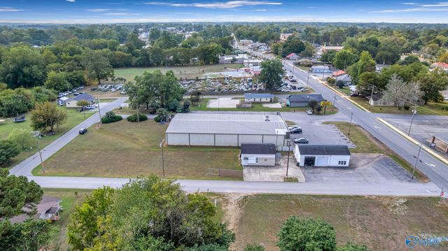 1214 North Jefferson Street, Athens, AL 35611