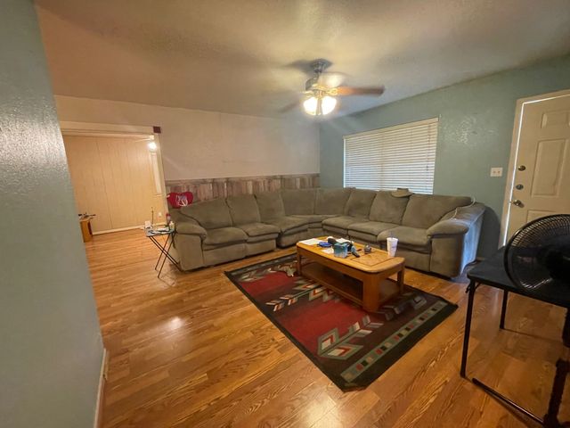 604 N Angelina Street, Whitney, TX 76692