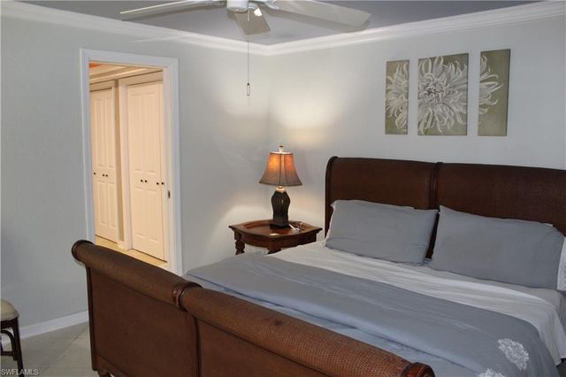 606 Park Shore DR, Naples, FL 34103