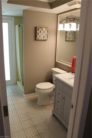 606 Park Shore DR, Naples, FL 34103