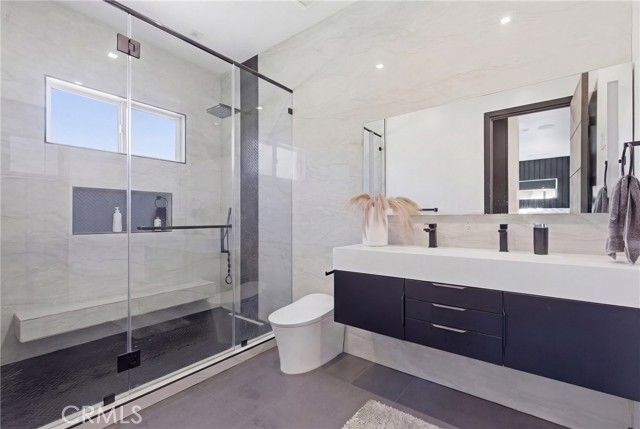 23143 Leonora, Woodland Hills (los Angeles), CA 91367