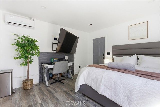 23143 Leonora, Woodland Hills (los Angeles), CA 91367