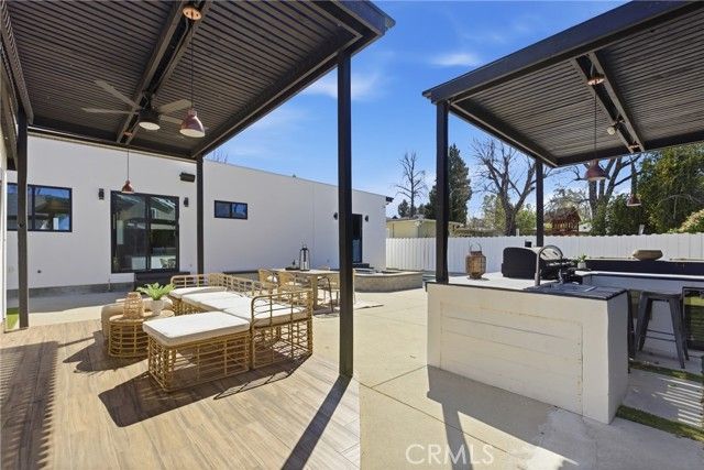 23143 Leonora, Woodland Hills (los Angeles), CA 91367