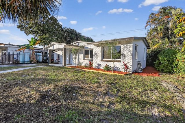 621 1st Street, Hialeah, FL 33010