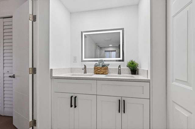 621 1st Street, Hialeah, FL 33010