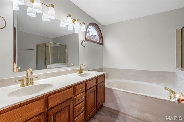 231 Hart Drive, St Clair, MO 63077