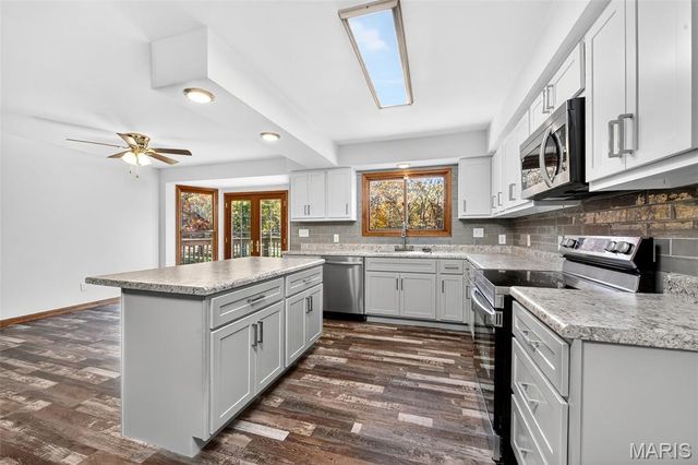 231 Hart Drive, St Clair, MO 63077