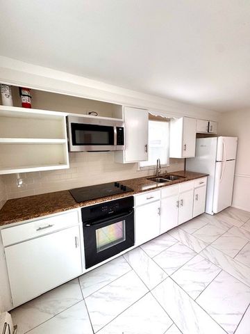 96 Shawmut Avenue 98, Central Falls, RI 02863