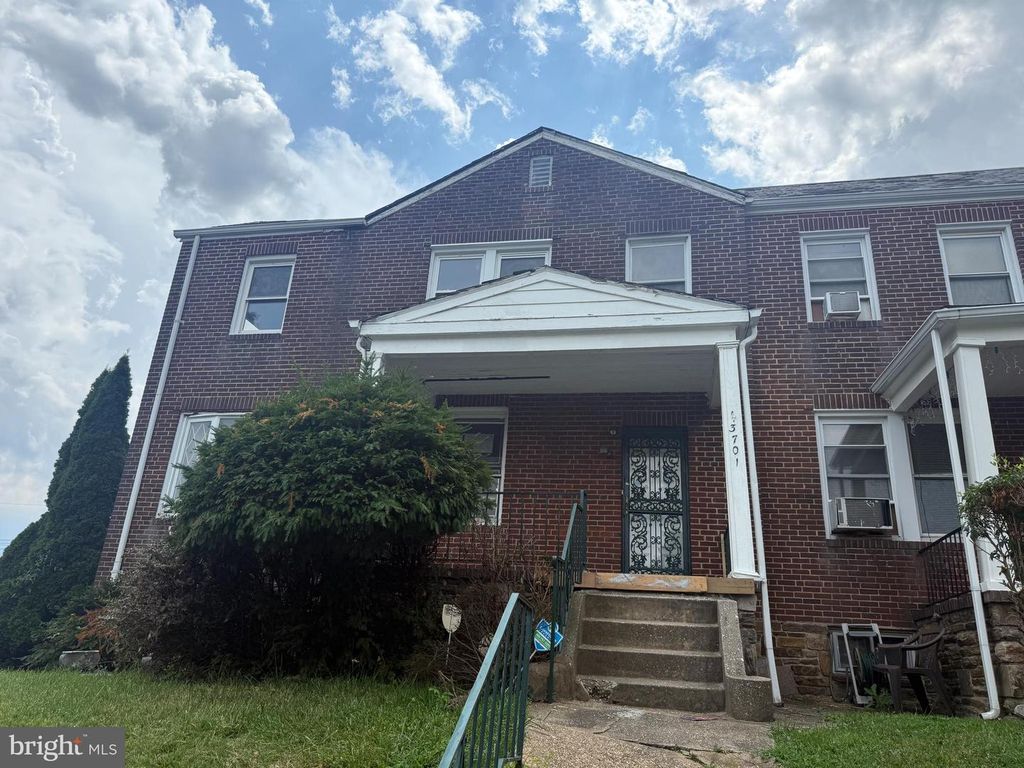 3701 COLUMBUS DR, Baltimore, MD 21215
