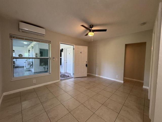 625 NE 14th Avenue 4, Fort Lauderdale, FL 33304