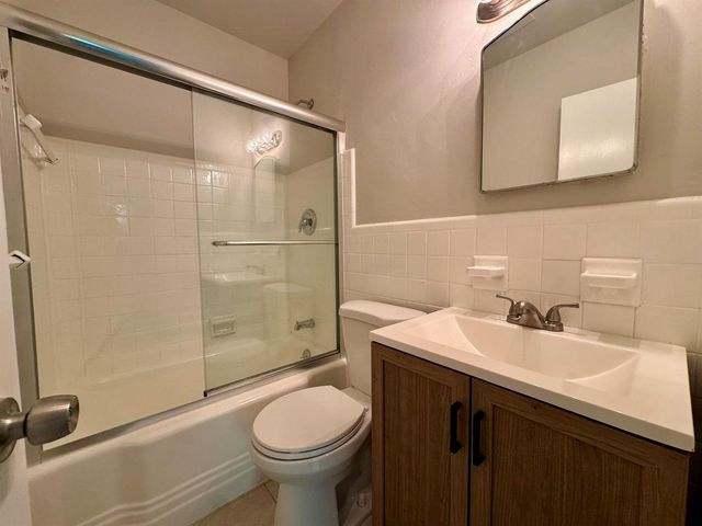 625 NE 14th Avenue 4, Fort Lauderdale, FL 33304