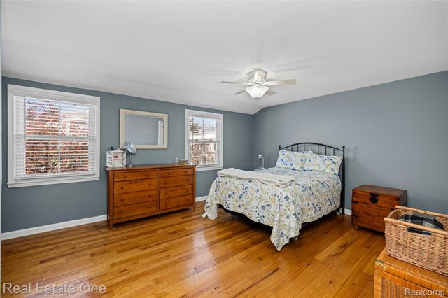 1675 Graefield Road, Birmingham, MI 48009