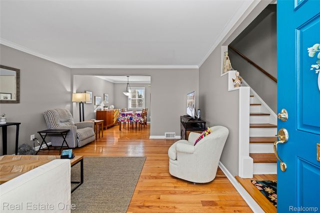 1675 Graefield Road, Birmingham, MI 48009