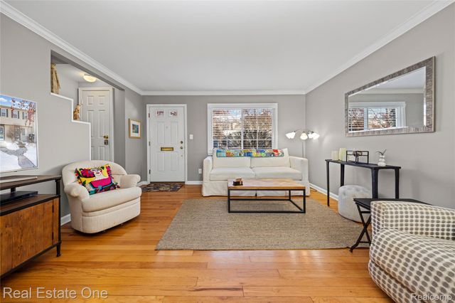 1675 Graefield Road, Birmingham, MI 48009