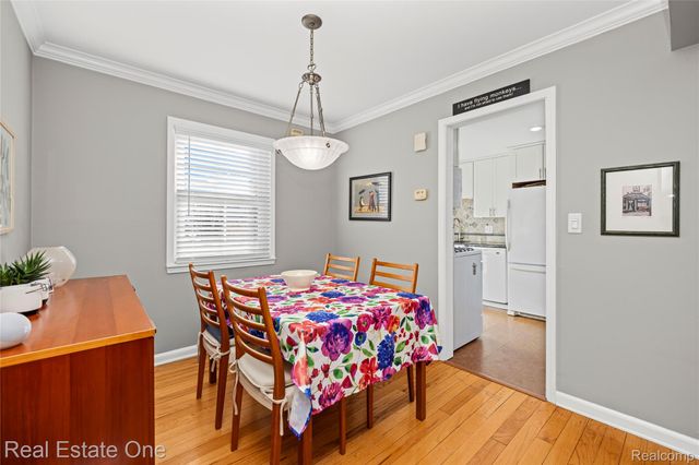 1675 Graefield Road, Birmingham, MI 48009