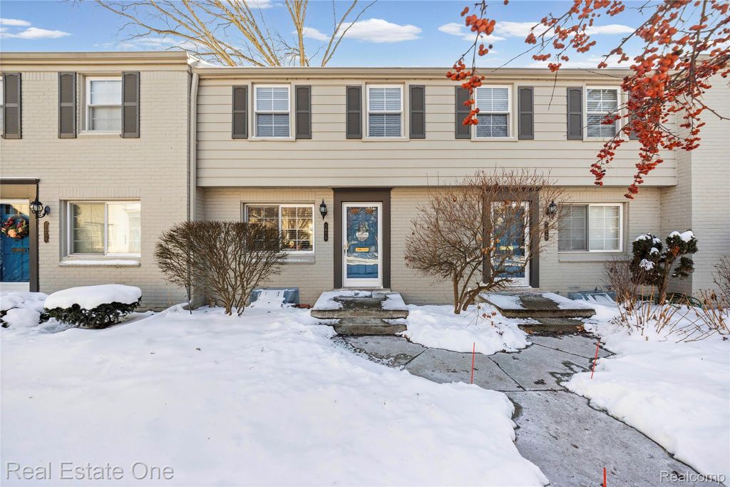 1675 Graefield Road, Birmingham, MI 48009