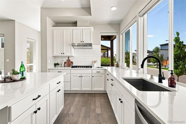 9730 E 61st Place, Denver, CO 80238