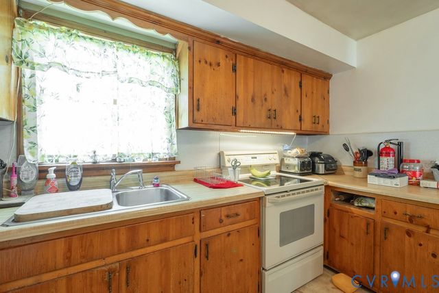 5101 Reilly St, Richmond, VA 23231