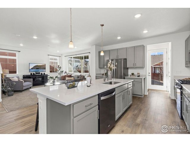 1958 Autumn Moon Dr, Windsor, CO 80550