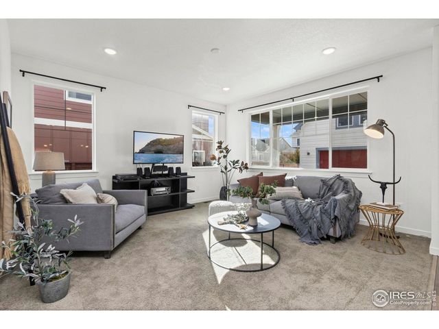 1958 Autumn Moon Dr, Windsor, CO 80550