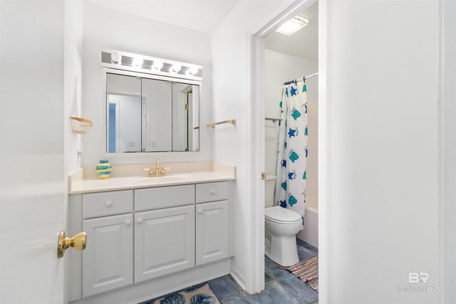 4521 PORT SIDE Lane 203, Gulf Shores, AL 36542