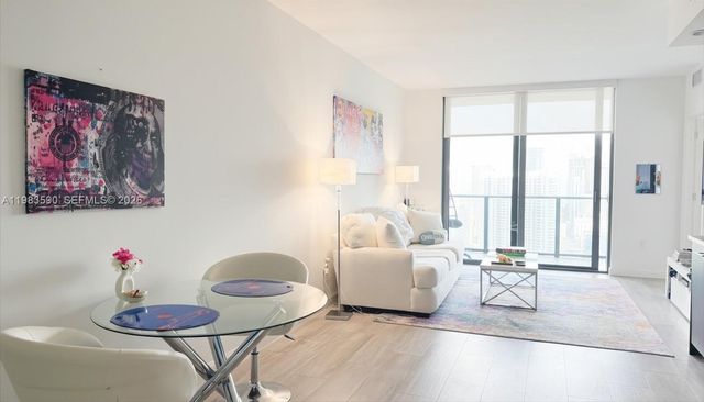 45 SW 9th St 3809, Miami, FL 33130