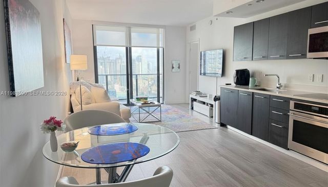 45 SW 9th St 3809, Miami, FL 33130