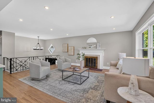 9009 MEARS ST, Fairfax, VA 22031