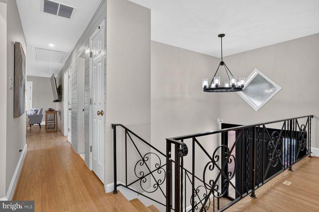 9009 MEARS ST, Fairfax, VA 22031