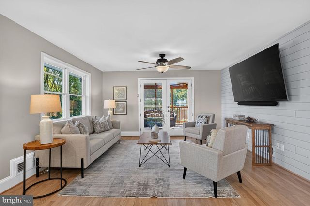 9009 MEARS ST, Fairfax, VA 22031
