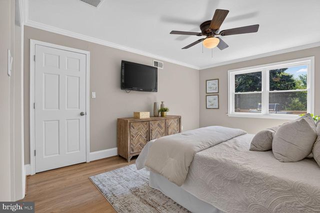 9009 MEARS ST, Fairfax, VA 22031