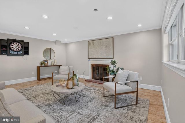 9009 MEARS ST, Fairfax, VA 22031