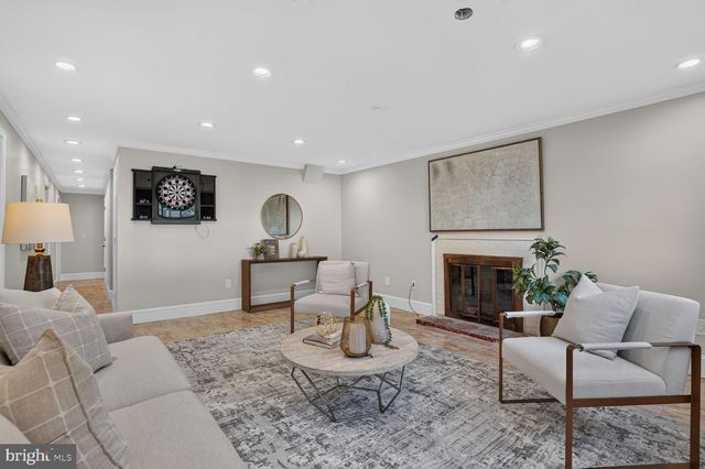 9009 MEARS ST, Fairfax, VA 22031