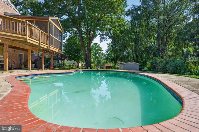 9009 MEARS ST, Fairfax, VA 22031