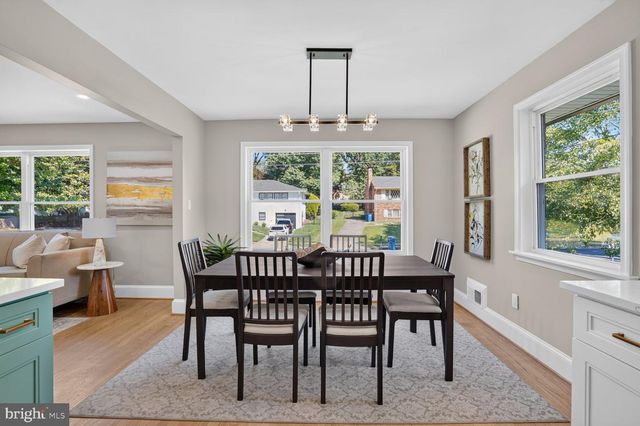 9009 MEARS ST, Fairfax, VA 22031