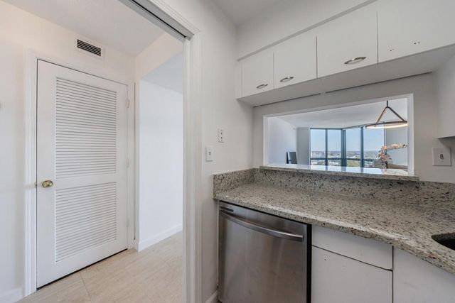 2870 Pharr Court South NW 2602, Atlanta, GA 30305