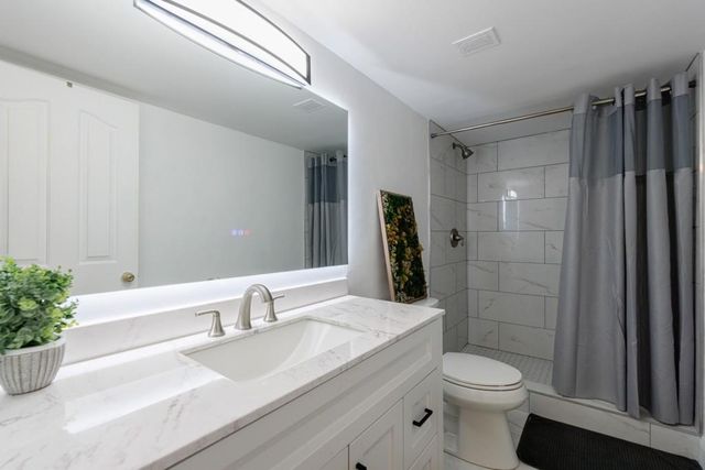 2870 Pharr Court South NW 2602, Atlanta, GA 30305