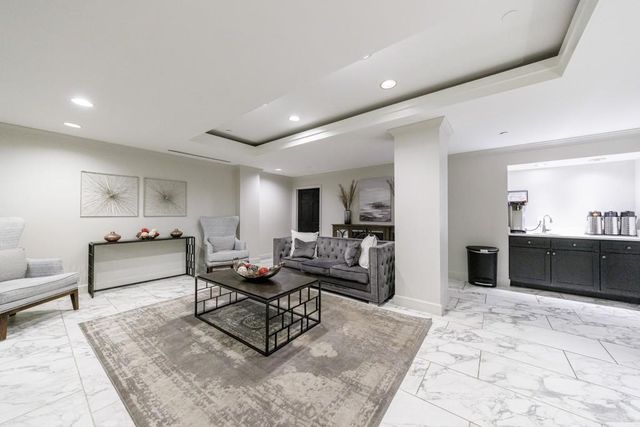 2870 Pharr Court South NW 2602, Atlanta, GA 30305