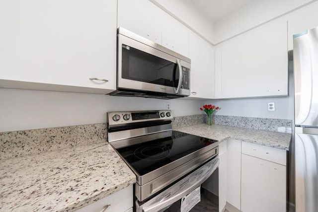 2870 Pharr Court South NW 2602, Atlanta, GA 30305