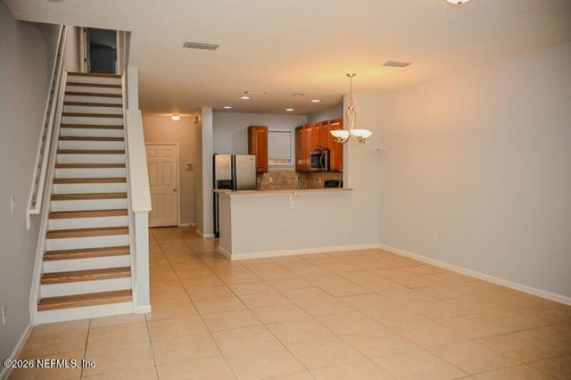 2391 WHITE SANDS Drive, Jacksonville, FL 32216